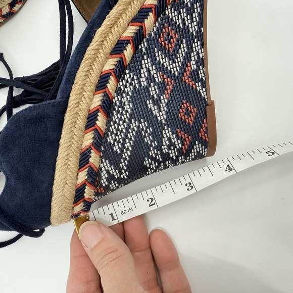 NEW‎ CABI ISLA SUEDE WEDGE ESPADRILLE AZTEC WOMEN 10 Ankle Tassel Nautical 6001 - Picture 15 of 16